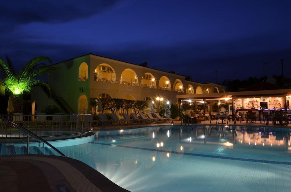 Konstantina Apartments Kávos Dış mekan fotoğraf