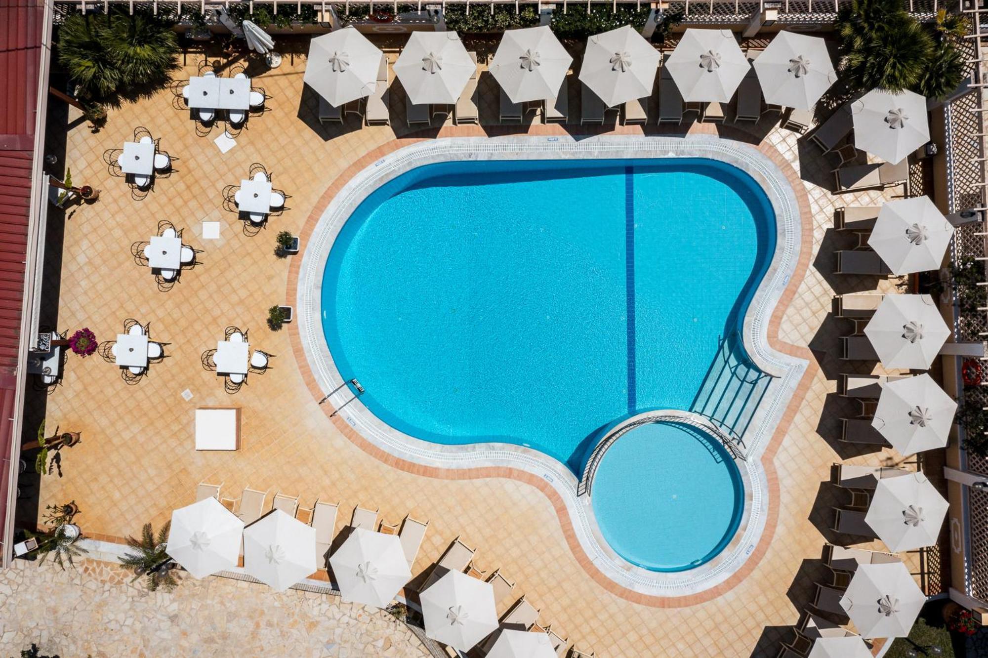 Konstantina Apartments Kávos Dış mekan fotoğraf