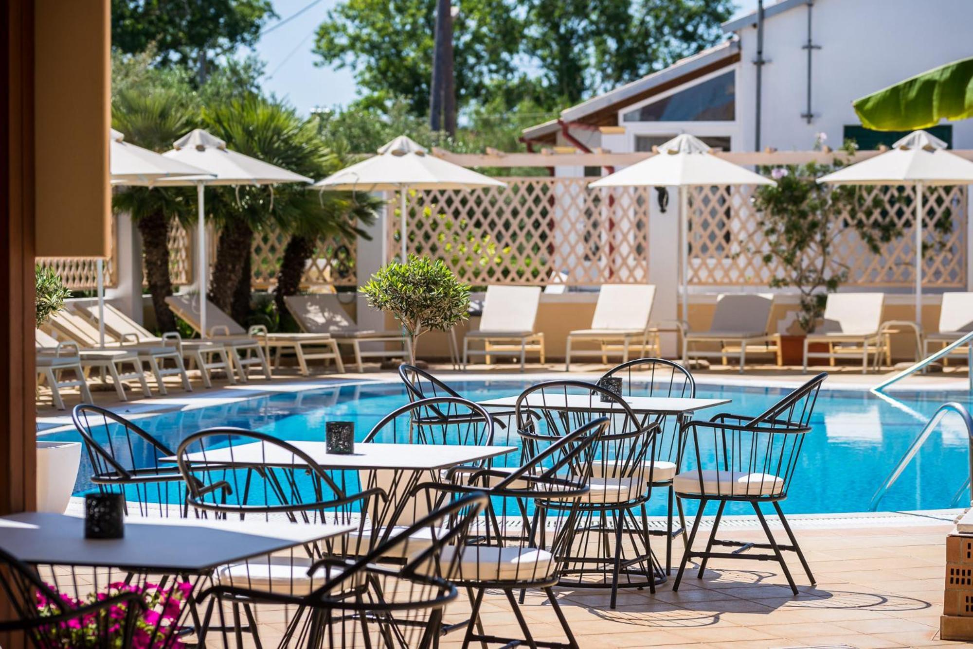 Konstantina Apartments Kávos Dış mekan fotoğraf