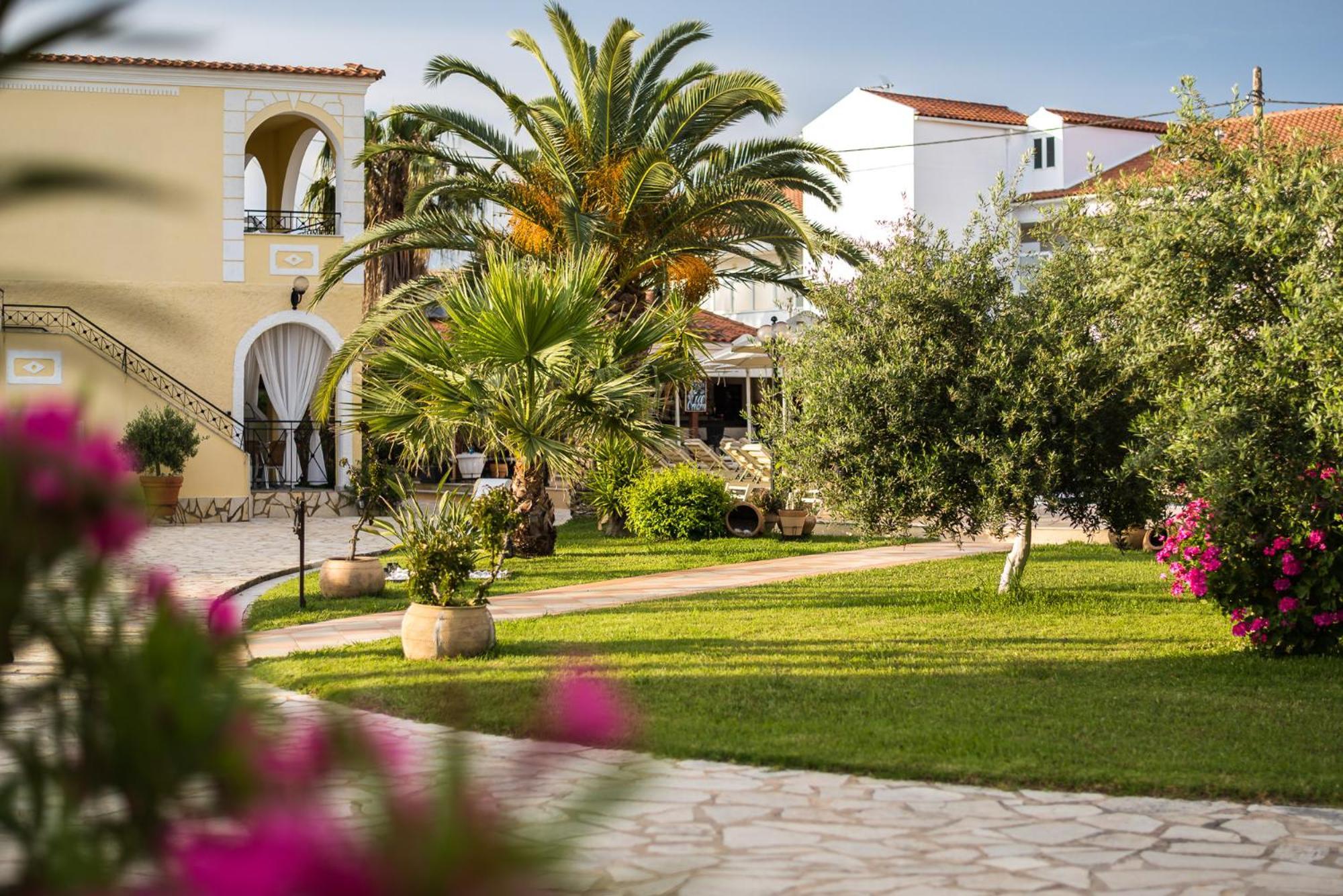Konstantina Apartments Kávos Dış mekan fotoğraf