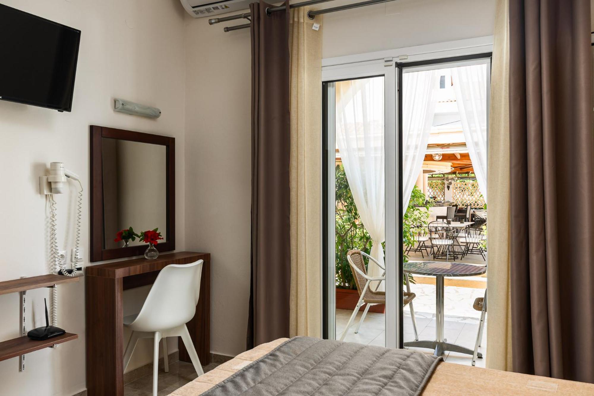 Konstantina Apartments Kávos Dış mekan fotoğraf